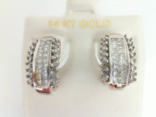 Load image into Gallery viewer, WHITE 14 KARAT EARRINGS WITH 1
